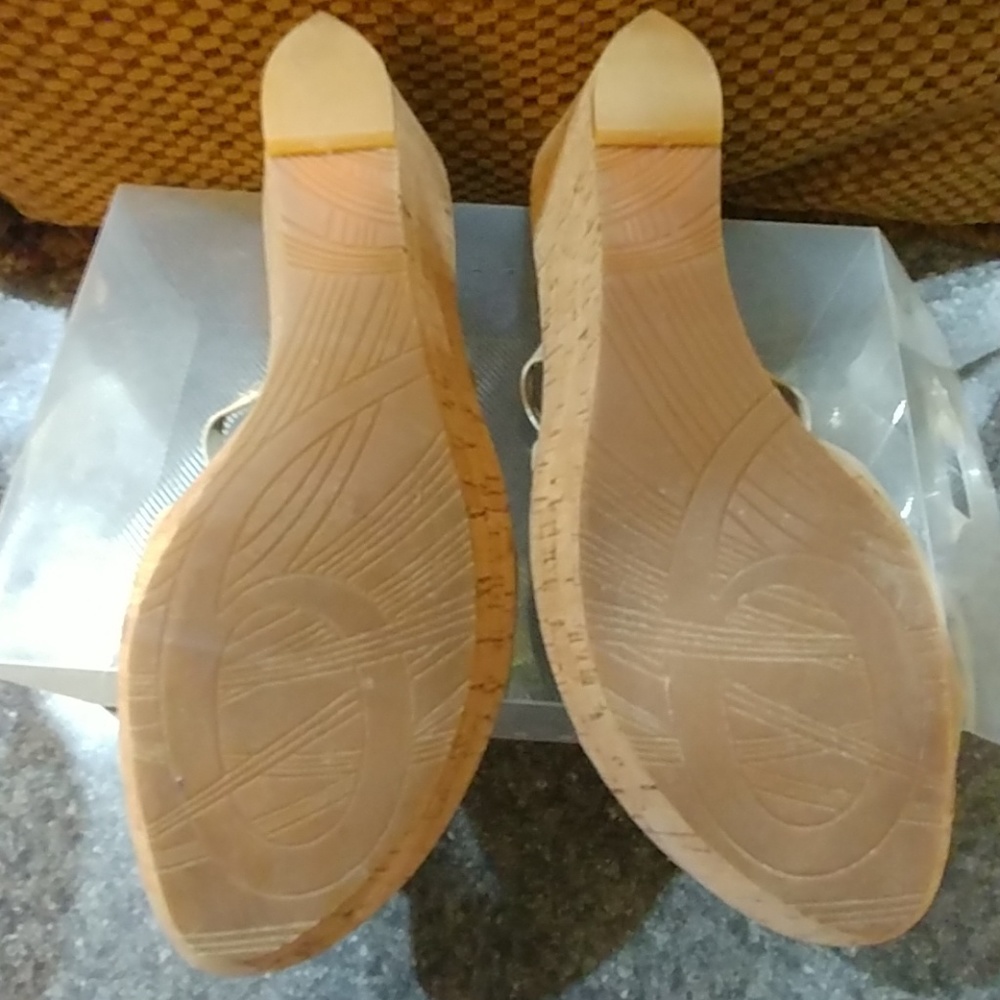 Shoes - Picture 3 of 3